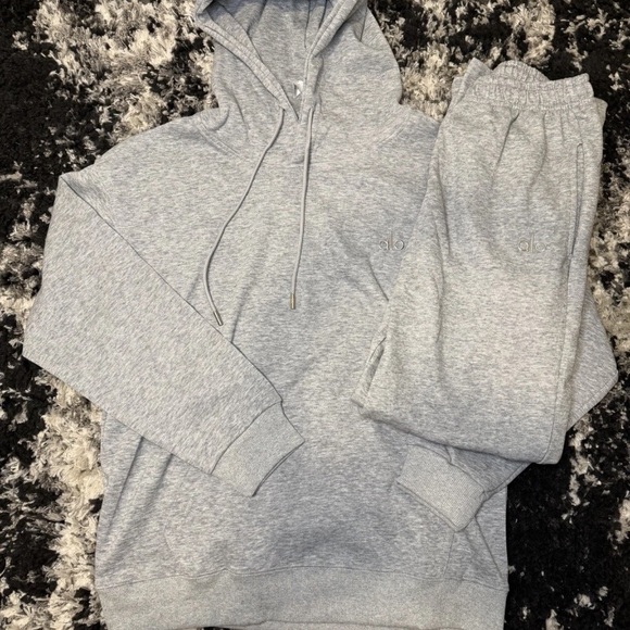 Gray Alo Set - Picture 4 of 4